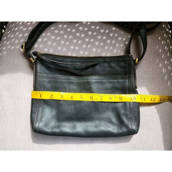 Fossil Women's Leather Crossbody Bag  Shoulder Bag Black Zip‎ Closure - Picture 9 of 10